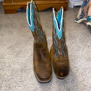 Women's Justin Boots Silver Collection Rugged Tan Buffalo - SVL7311